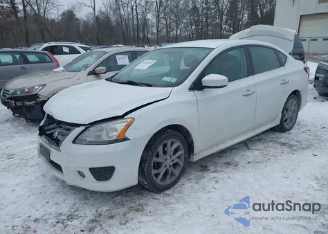 2014 Nissan Sentra Sr z USA, uszkodzony, nr VIN 3N1AB7AP1EY256392